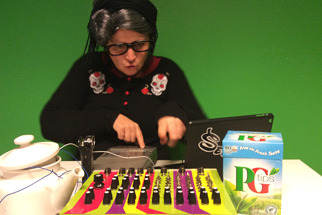 HipsterGran and Synthia